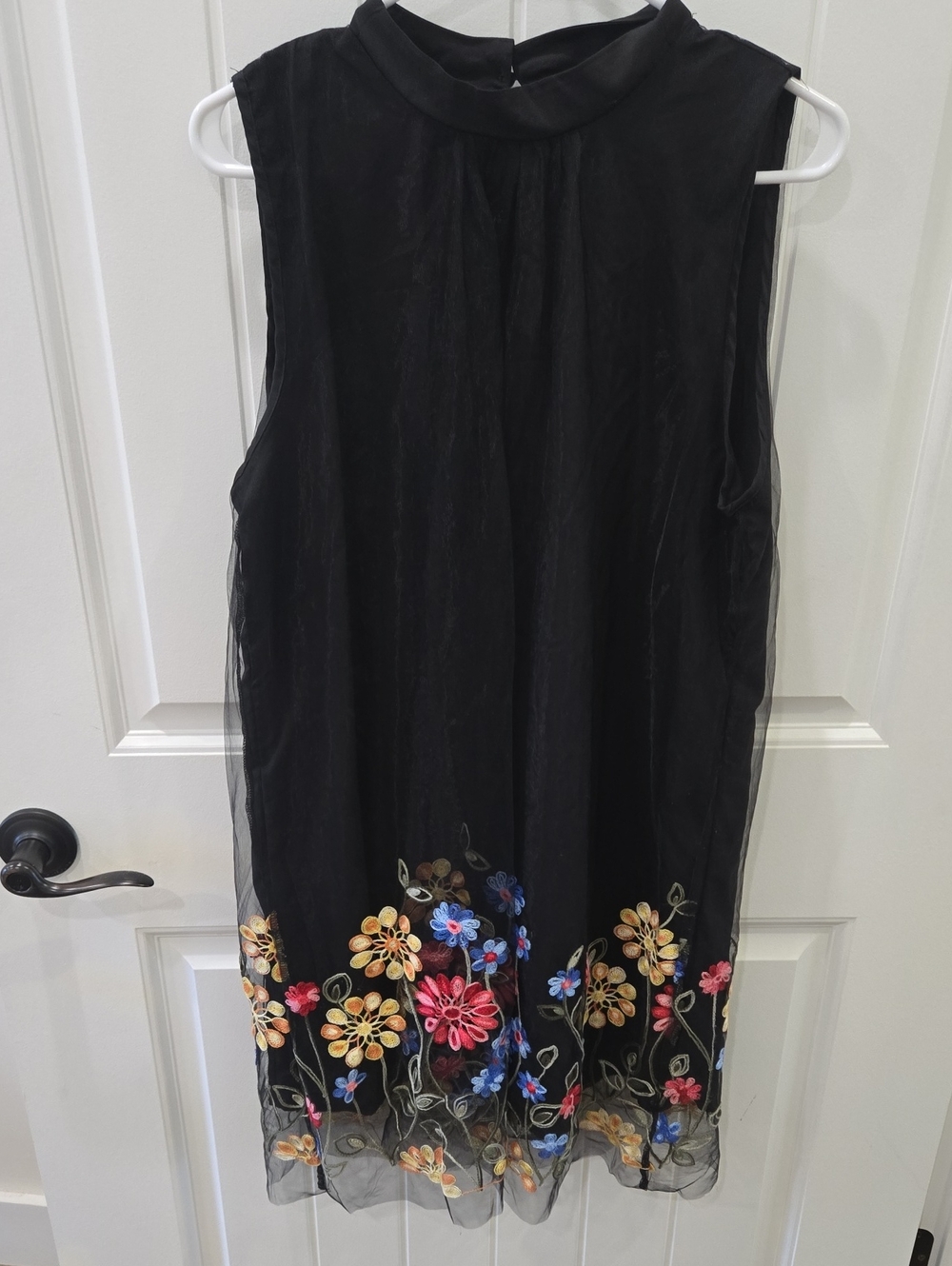 SHEIN Black Sleeveless Dress with Multicolor Floral Embroidery